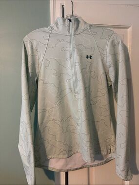 Under Armour Women’s Camo 1/2 Zip Pullover